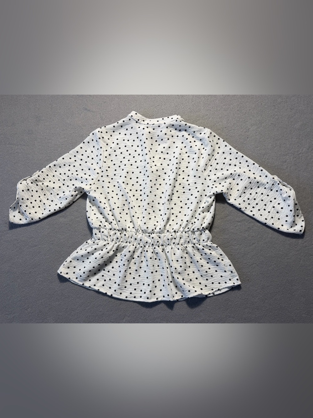 3rd & Malt Women’s Polka Dot Belted Blouse Size M White Black Roll Tab Sleeve - Picture 7 of 7
